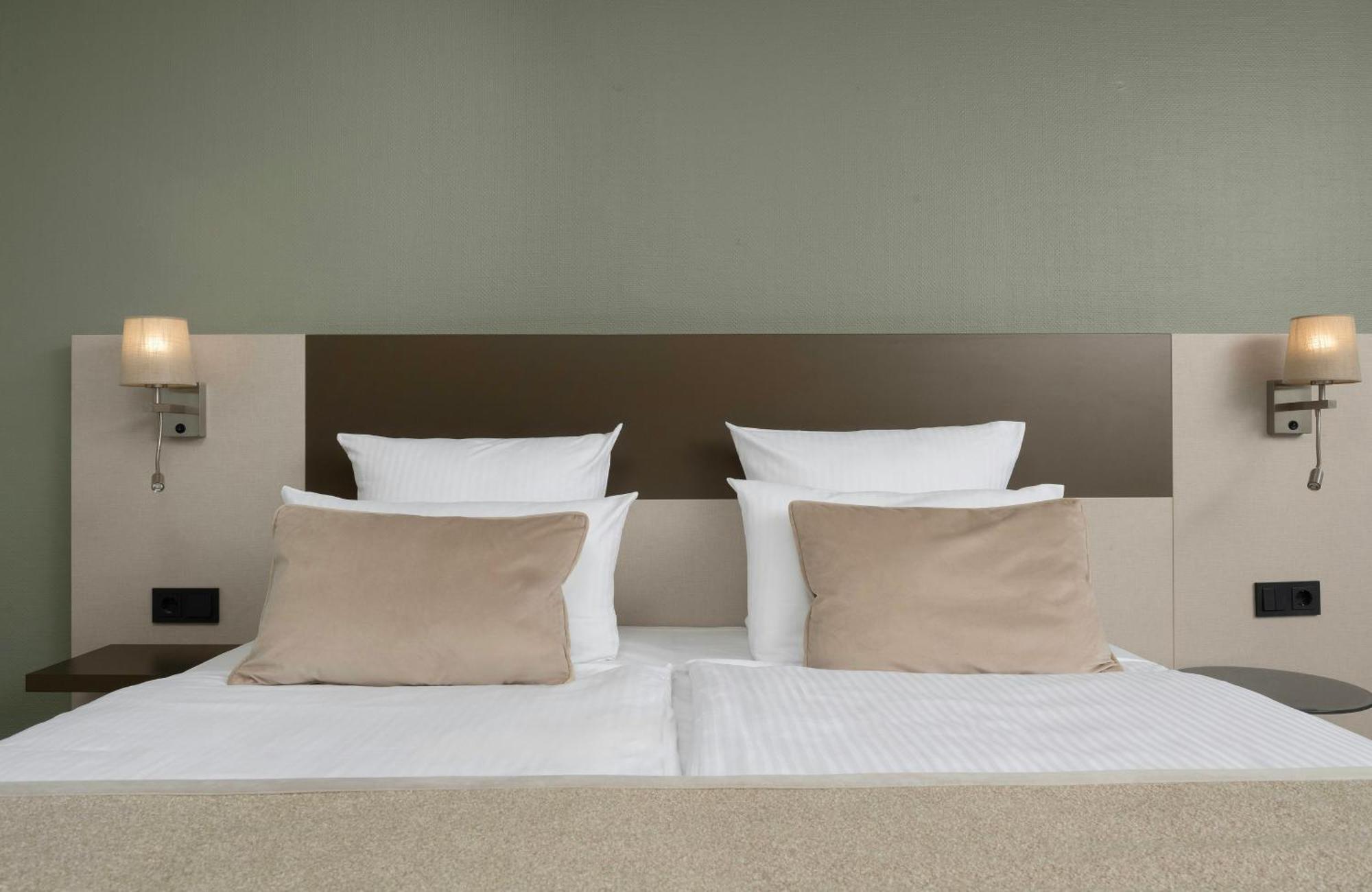 Leonardo Hotel 4*